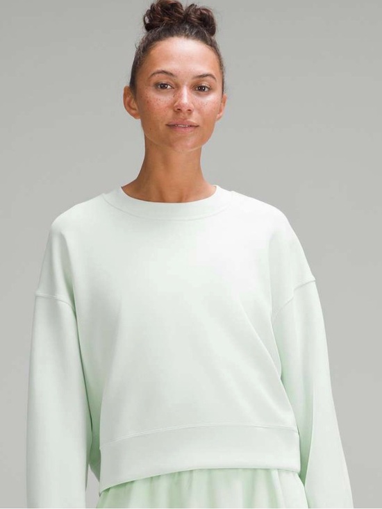lululemon athletica Tops - Lululemon Softstreme Kolhlrabi Green Perfectly Cropped Crew NWT